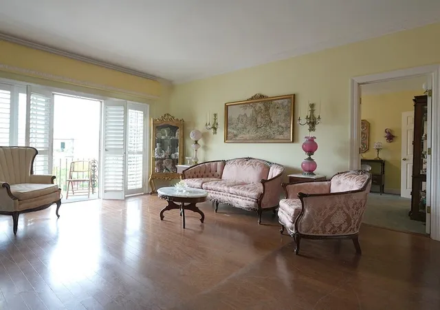 2nd image of 800 Rue Burgundy St #315, Metairie, LA 70005 | MLS# 2554289