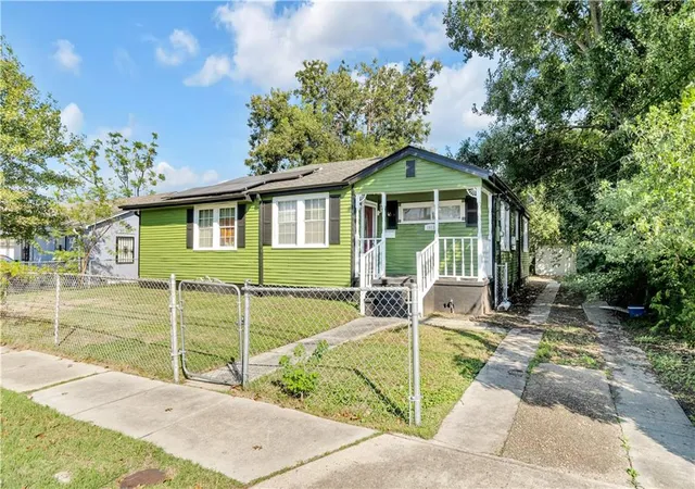 Photo 1 of Single family home for sale at 1613 Clouet St, New Orleans, LA 70117 | MLS# 2554806 | Listing updated on 2026-08-13