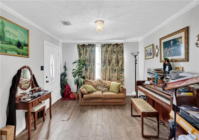 Photo 3 of Single family home for sale at 1613 Clouet St, New Orleans, LA 70117 | MLS# 2554806 | Listing updated on 2026-08-13