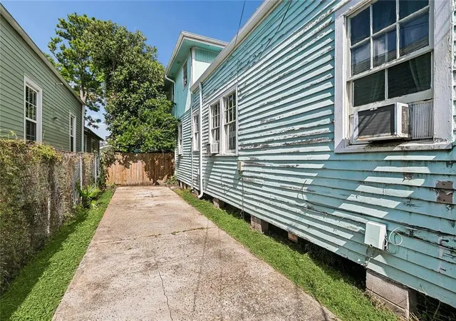 Photo 2 of Single family home for sale at 611 Belleville St, New Orleans, LA 70114 | MLS# 2554927 | Listing updated on 2026-08-23