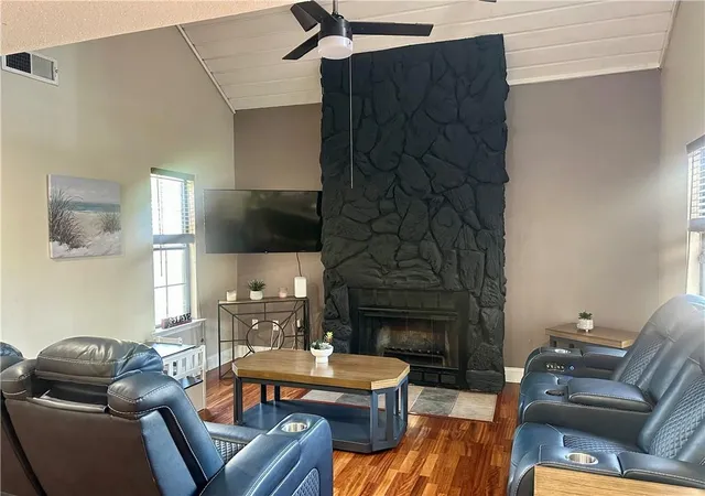 Photo 4 of Condo for sale at 1500 W Esplanade Ave #10D, Kenner, LA 70065 | MLS# 2555211 | Listing updated on 2026-08-13
