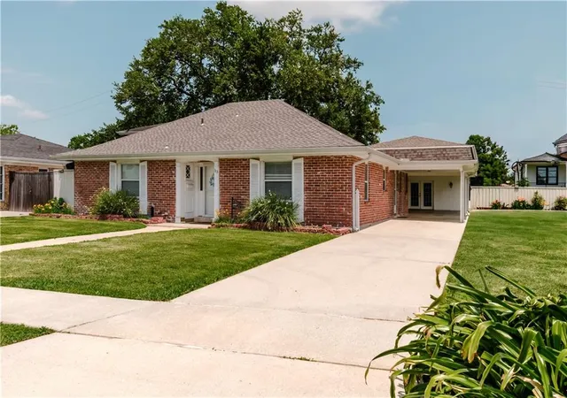 1st image of 313 Bear Dr, Arabi, LA 70032 | MLS# 2555222