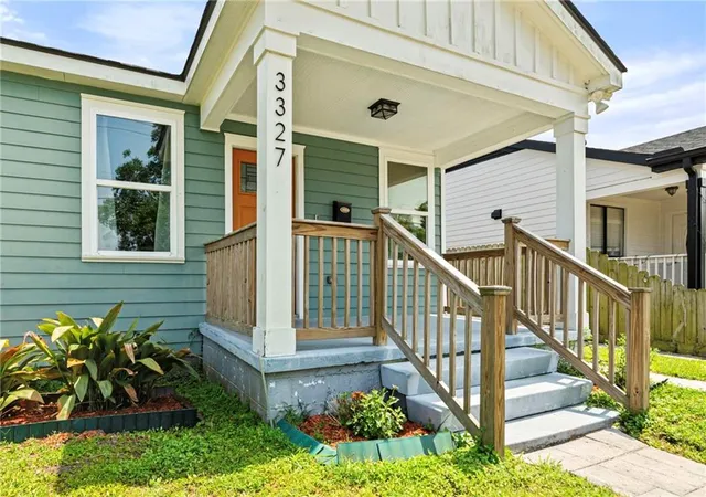Photo 3 of Single family home for sale at 3327 Mistletoe St, New Orleans, LA 70118 | MLS# 2555474 | Listing updated on 2026-08-10