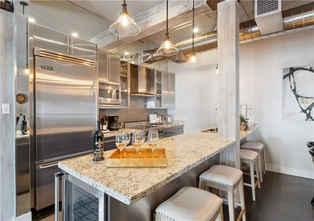 Photo 3 of Condo for sale at 900 S Peters St #3, New Orleans, LA 70130 | MLS# 2554538 | Listing updated on 2026-08-20