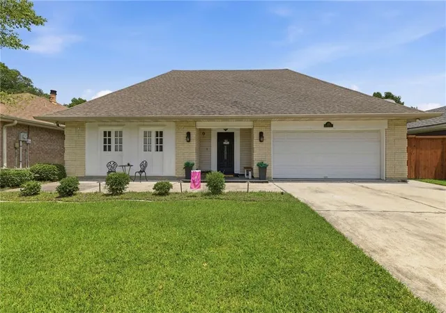 2nd image of 320 Eden Isles Blvd, Slidell, LA 70458 | MLS# 2555755