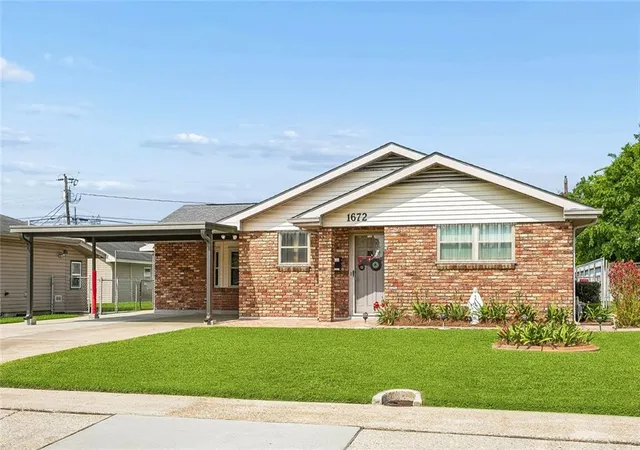 Photo 1 of Single family home for sale at 1672 Hope Dr, Marrero, LA 70072 | MLS# 2555788 | Listing updated on 2026-08-22