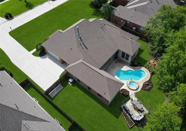 Photo 2 of Single family home for sale at 443 Clayton Ct, Slidell, LA 70461 | MLS# 2556259 | Listing updated on 2026-08-14