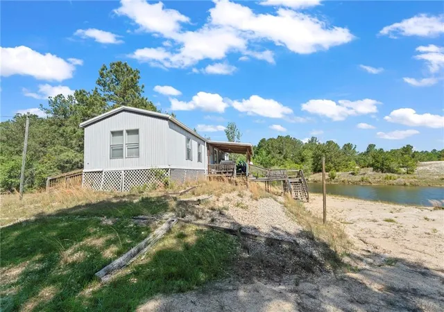 Photo 3 of Sale Pending at 28481 Highway 25, Franklinton, LA 70438 | MLS# 2555775 | Listing updated on 2026-08-14