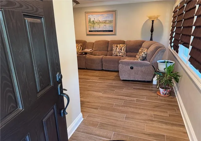 Photo 3 of Single family home for sale at 576 Smith Dr, Metairie, LA 70005 | MLS# 2556543 | Listing updated on 2026-08-26