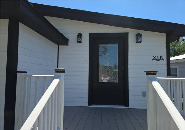 Photo 3 of Sale Pending at 216 8th Street, Bridge City, LA 70094 | MLS# 2556674 | Listing updated on 2026-08-24