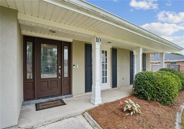 2nd image of 10 Glacier St, Kenner, LA 70065 | MLS# 2556770