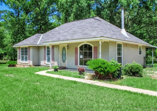 Photo 1 of Sale Pending at 19177 Wildoak Ln, Ponchatoula, LA 70454 | MLS# 2557180 | Listing updated on 2026-08-17
