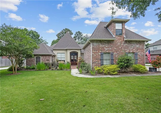 1st image of 1068 Whitetail Dr, Mandeville, LA 70448 | MLS# 2557047