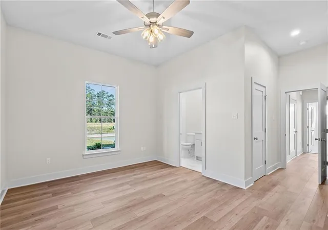 Photo 3 of Single family home for sale at 1660 Sweet Pea Ct, Madisonville, LA 70447 | MLS# 2557504 | Listing updated on 2026-08-26