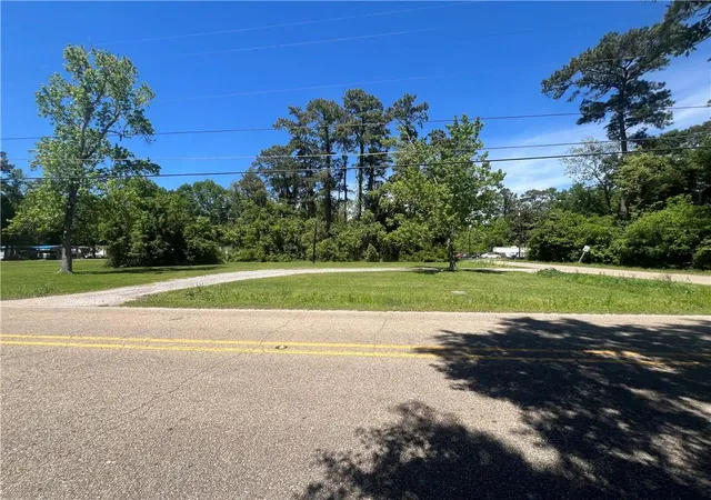 Photo 2 of Land for sale at 38119 Coast Blvd, Slidell, LA 70458 | MLS# 2557512 | Listing updated on 2026-09-28