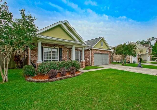 Photo 3 of Single family home for sale at 1122 Rebecca Reid Dr, Slidell, LA 70461 | MLS# 2557715 | Listing updated on 2026-08-18