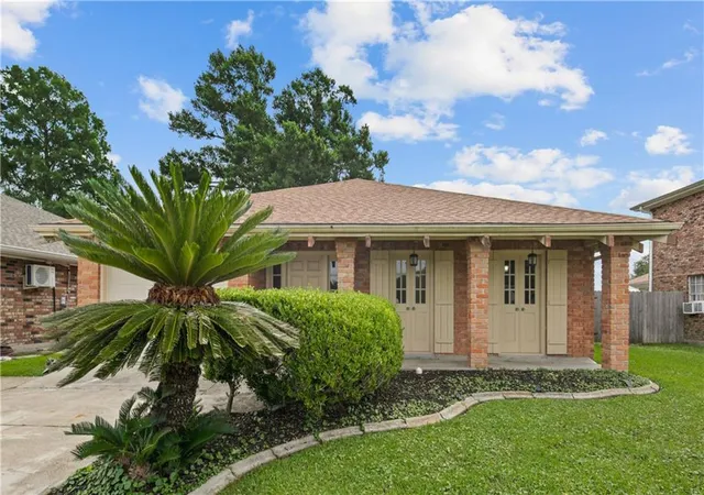 1st image of 4144 Bordeaux Dr, Kenner, LA 70065 | MLS# 2557340