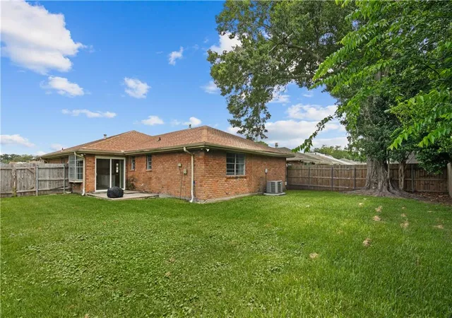 30th image of 4144 Bordeaux Dr, Kenner, LA 70065 | MLS# 2557340