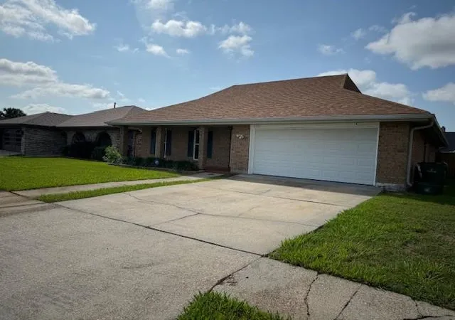 Photo 2 of Single family home for sale at 2217 Stall Dr, Harvey, LA 70058 | MLS# 2558018 | Listing updated on 2026-08-13