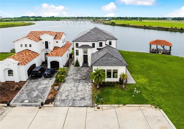 Photo 3 of Single family home for sale at 3073 Marina Villa N, Slidell, LA 70461 | MLS# 2557785 | Listing updated on 2026-08-19