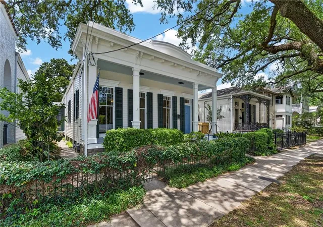 Photo 3 of Single family home for sale at 1106 Napoleon Ave, New Orleans, LA 70115 | MLS# 2558348 | Listing updated on 2026-08-22