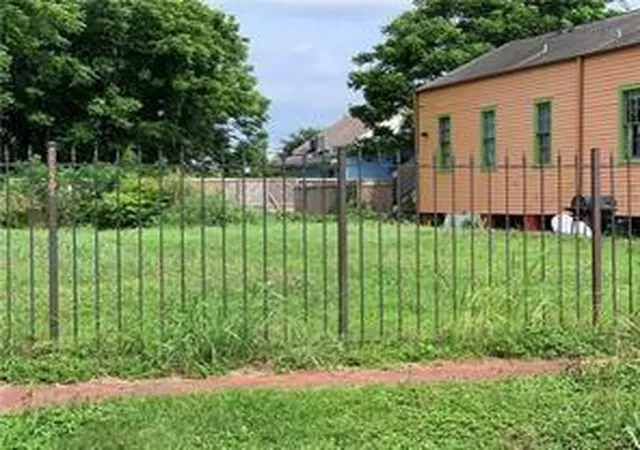 Photo 1 of Land for sale at 458 Flood St, New Orleans, LA 70117 | MLS# 2558393 | Listing updated on 2026-08-10