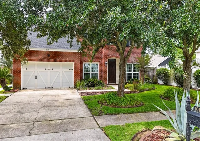 Photo 2 of Sale Pending at 1015 Sterling Oaks Blvd, Slidell, LA 70461 | MLS# 2558343 | Listing updated on 2026-08-18