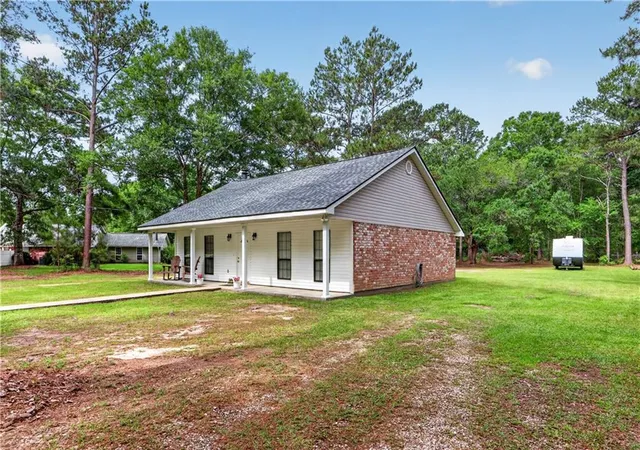 Photo 3 of Single family home for sale at 81177 Daisy Dr, Bush, LA 70431 | MLS# 2557213 | Listing updated on 2026-08-11