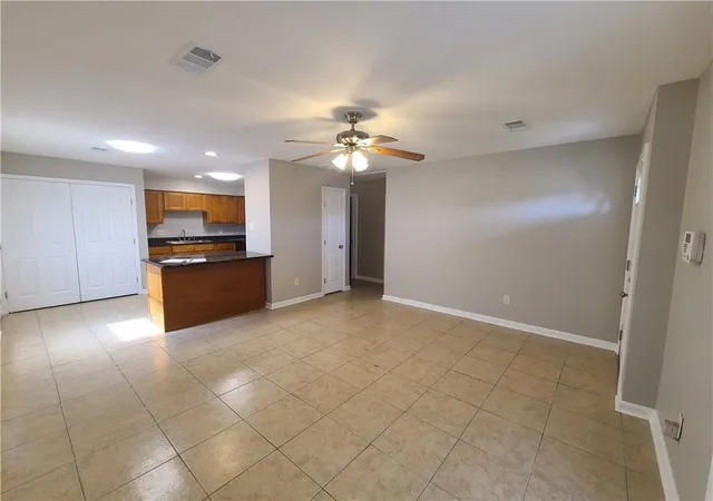 Listing Photo 5 - Condo for sale in building located at 3820-3822 Juno Dr, Chalmette, LA 70043