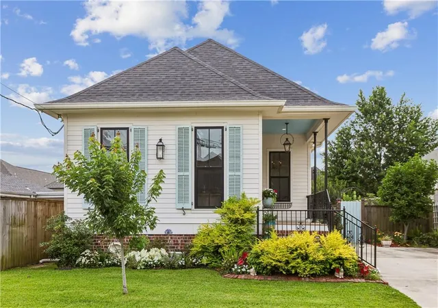 2nd image of 1929 Mehle St, Arabi, LA 70032 | MLS# 2558864