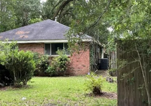 2nd image of 2550 Caroline St, Mandeville, LA 70448 | MLS# 2559114
