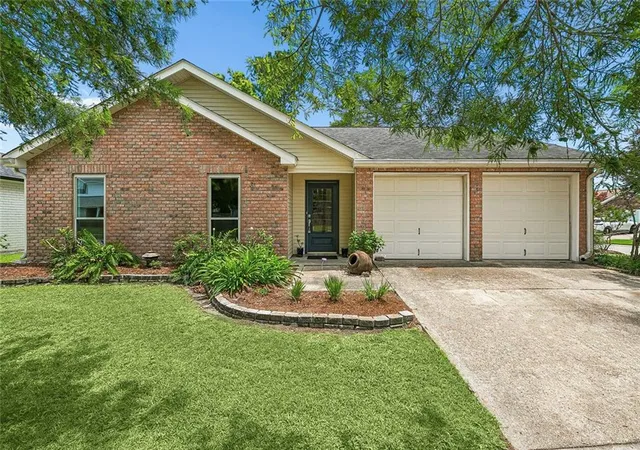Photo 1 of Single family home for sale at 610 Longview Dr, Destrehan, LA 70047 | MLS# 2559068 | Listing updated on 2026-08-07