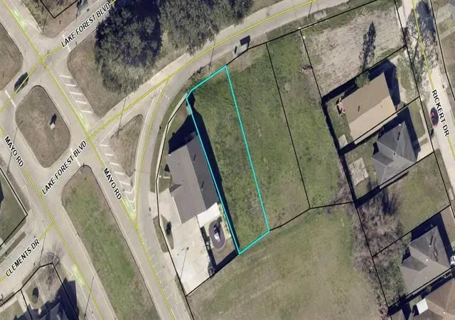 Photo 3 of Land for sale at 40731,40732,40733 Lake Forest Blvd, New Orleans, LA 70126 | MLS# 2559129 | Listing updated on 2026-08-06