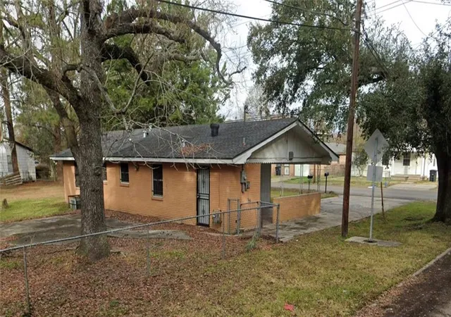 Photo 3 of Single family home for sale at 1330 Progress Rd, Baton Rouge, LA 70807 | MLS# 2559360 | Listing updated on 2026-08-09