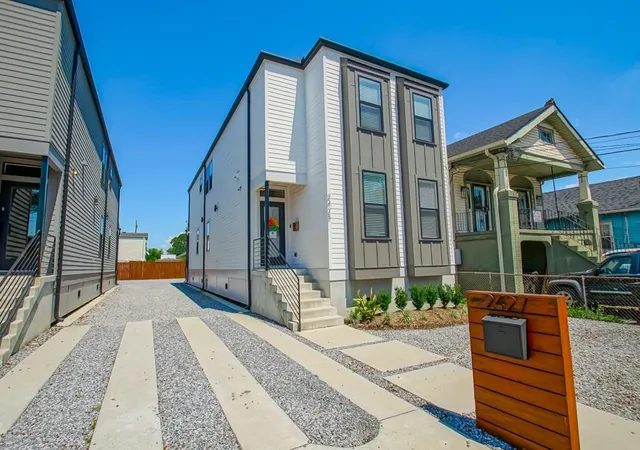 Photo 1 of Multi family home for sale at 2425 27 Franklin Ave, New Orleans, LA 70117 | MLS# 2559710 | Listing updated on 2026-08-14