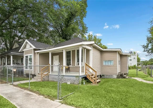 2nd image of 501 Superior Ave, Bogalusa, LA 70427 | MLS# 2559740