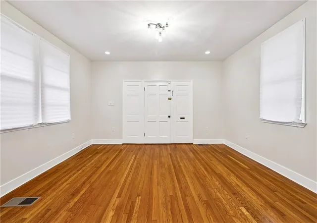 Photo 3 of Single family home for sale at 8607 S Claiborne Ave, New Orleans, LA 70118 | MLS# 2559493 | Listing updated on 2026-08-13