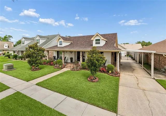1st image of 2804 Moss Ln, Violet, LA 70092 | MLS# 2557675