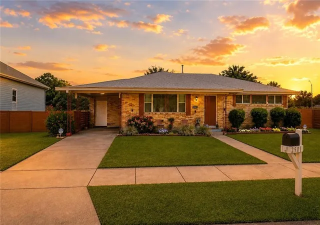 1st image of 2901 Lyndell Dr, Chalmette, LA 70043 | MLS# 2560211