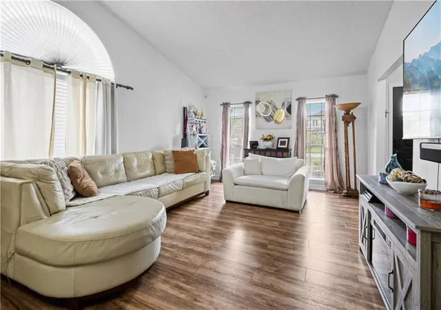 Photo 2 of Single family home for sale at 3049 E Meadow Lake Dr, Slidell, LA 70461 | MLS# 2560257 | Listing updated on 2026-08-07