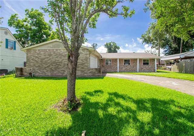 Photo 1 of Single family home for sale at 1200 Bellevue Dr, La Place, LA 70068 | MLS# 2560394 | Listing updated on 2026-08-18