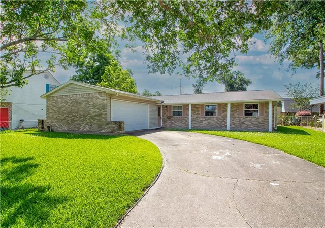 Photo 2 of Single family home for sale at 1200 Bellevue Dr, La Place, LA 70068 | MLS# 2560394 | Listing updated on 2026-08-18