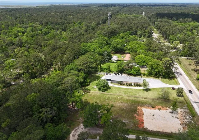 Photo 17 of Single family home for sale at 26140 Highway 190, Lacombe, LA 70445 | MLS# 2560952 | Listing updated on 2026-08-08