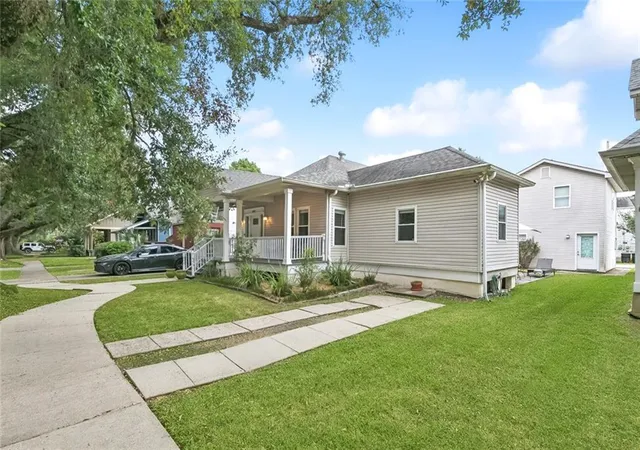 Photo 2 of Sale Pending at 5509 W End Blvd, New Orleans, LA 70124 | MLS# 2561075 | Listing updated on 2026-08-22
