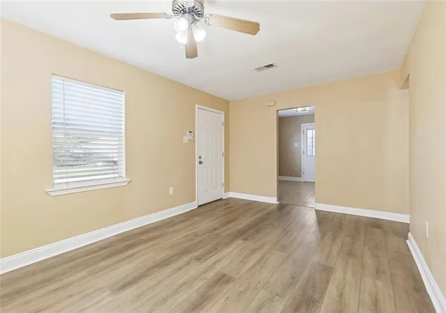 2nd image of 29 Curtis Dr, New Orleans, LA 70126 | MLS# 2560849