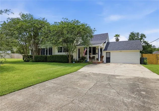 4th image of 804 W Charles St, Hammond, LA 70401 | MLS# 2558584
