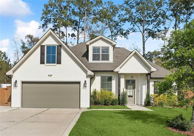 Photo 1 of Single family home for sale at 644 English Oak Dr, Madisonville, LA 70447 | MLS# 2560683 | Listing updated on 2026-08-10