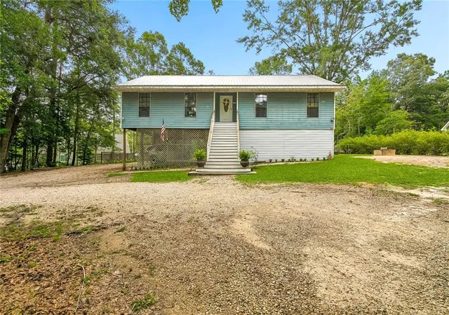 Photo 2 of Single family home for sale at 35175 Donny Rd, Pearl River, LA 70452 | MLS# 2560742 | Listing updated on 2026-08-11