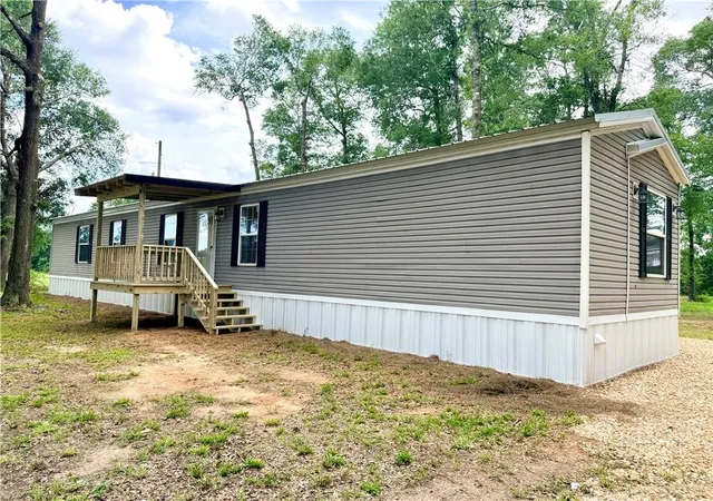 2nd image of 18013 16 Hwy, Franklinton, LA 70438 | MLS# 2561503