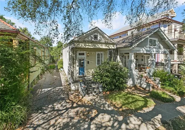 2nd image of 417 S Solomon St, New Orleans, LA 70119 | MLS# 2561533